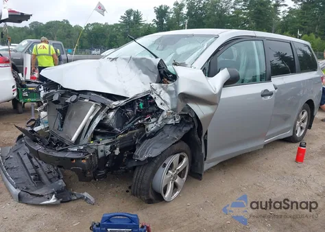 2019 Toyota Sienna L 7 Passenger z USA, uszkodzony, nr VIN 5TDZZ3DC0KS990523
